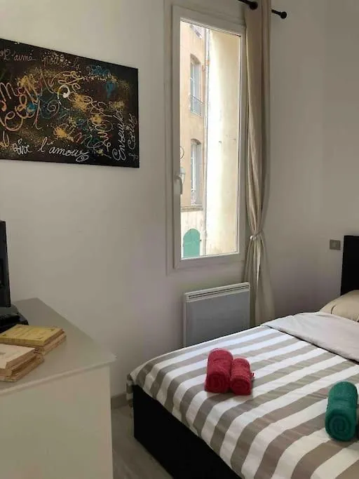 Appartement Lumineux En Plein Centre - 2 Chambres Aix-en-Provence 0*,